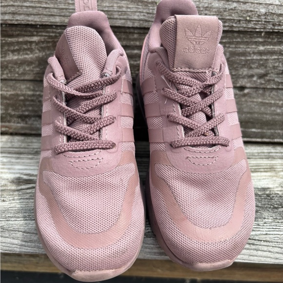 Adidas Girl’s ortholite Mauve Sneakers - Picture 1 of 10
